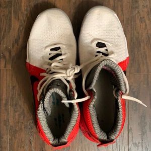 Nike React Hyperdunk 2017 l Elena Delle Donne PE